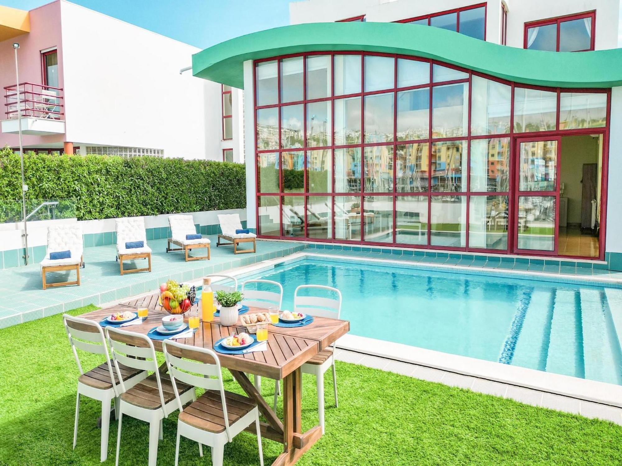 Superb Villa, Private Pool *