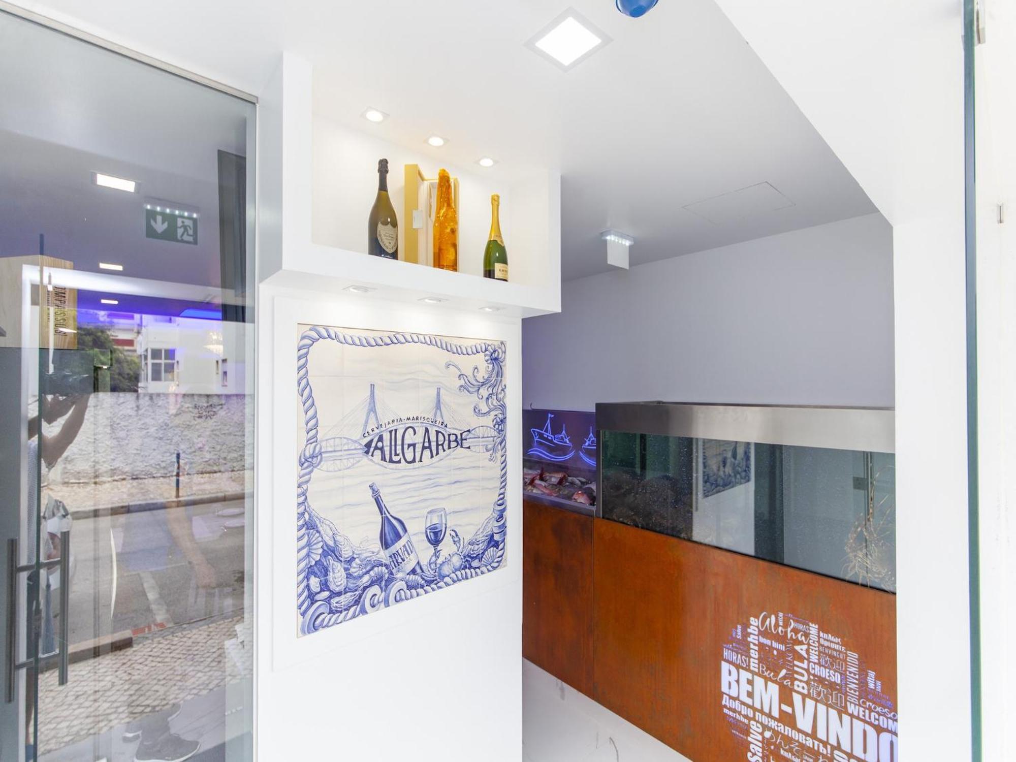 Superb Villa, Private Pool * Albufeira