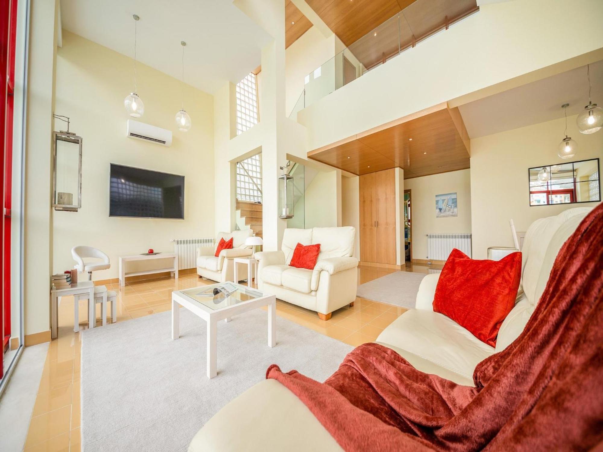 Superb Villa, Private Pool Villa Albufeira